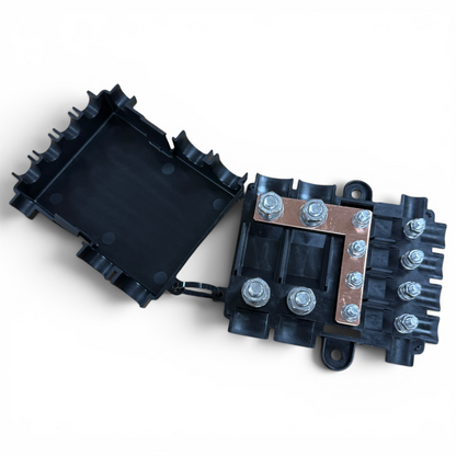 Six Way Power Distribution Fuse Box for Mega & Midi Fuses 12/24V